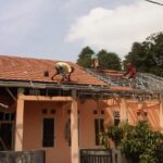 ganti genteng metal ariya putra baja ringan 01